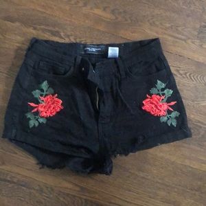 AKIRA HIGH WAISTED BLACK JEAN SHORTS